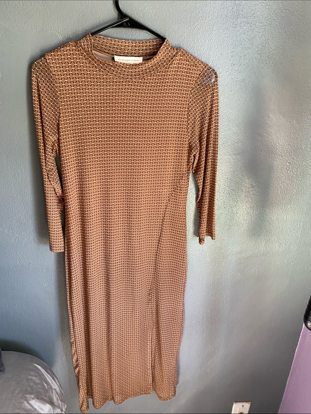 Monteau Long Sleeve Geometric Midi Dress in Brown